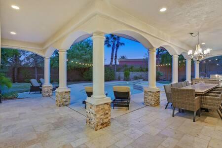 Lux 5Br Vegas Home W Pool, Spa, Games, Near Strip Las Vegas Luaran gambar